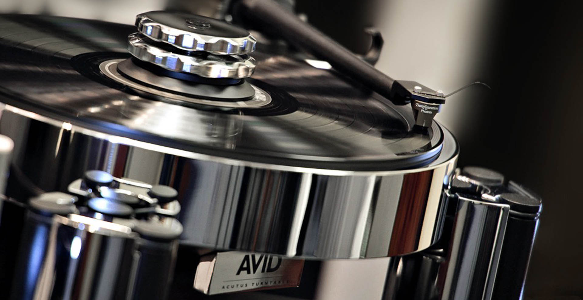 AVID HIFI - Acutus Turntable